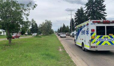 Edmonton council votes to keep parking while building bike lanes along 50th Street