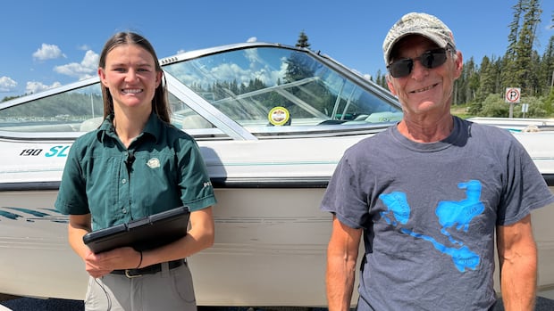 Parks Canada asks public to help stop invasive mussels