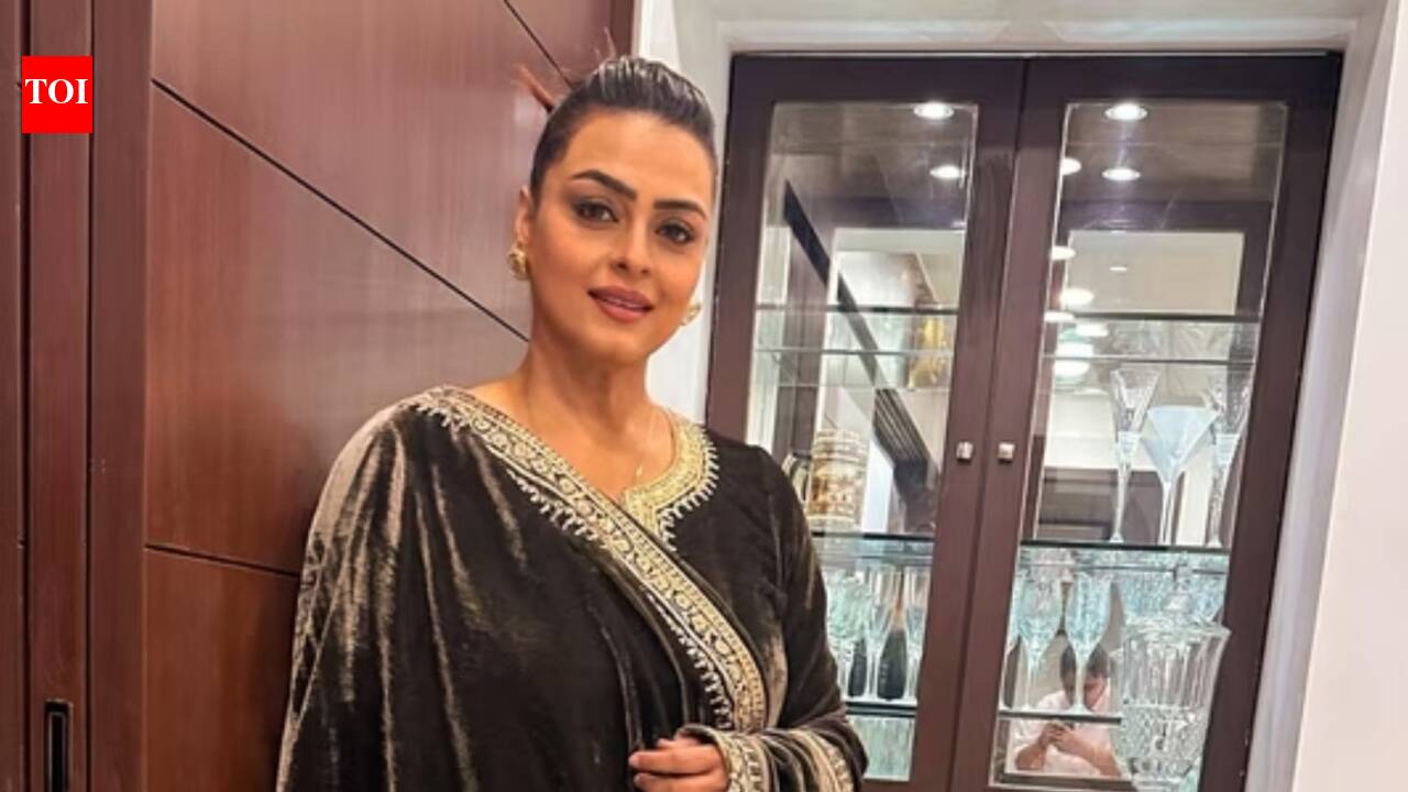 Shilpa Shirodkar: 'No life jackets, in leather pants': Shilpa Shirodkar recalls 'panicking in the middle of deep water' due to near-drowning mishap with Govinda on ‘Hum’ sets in 1991 | Hindi Movie News