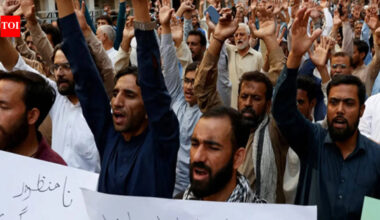 No salaries, drug shortages, harassment: Karachi doctors' protest lays bare Pakistan's deepening healthcare crisis