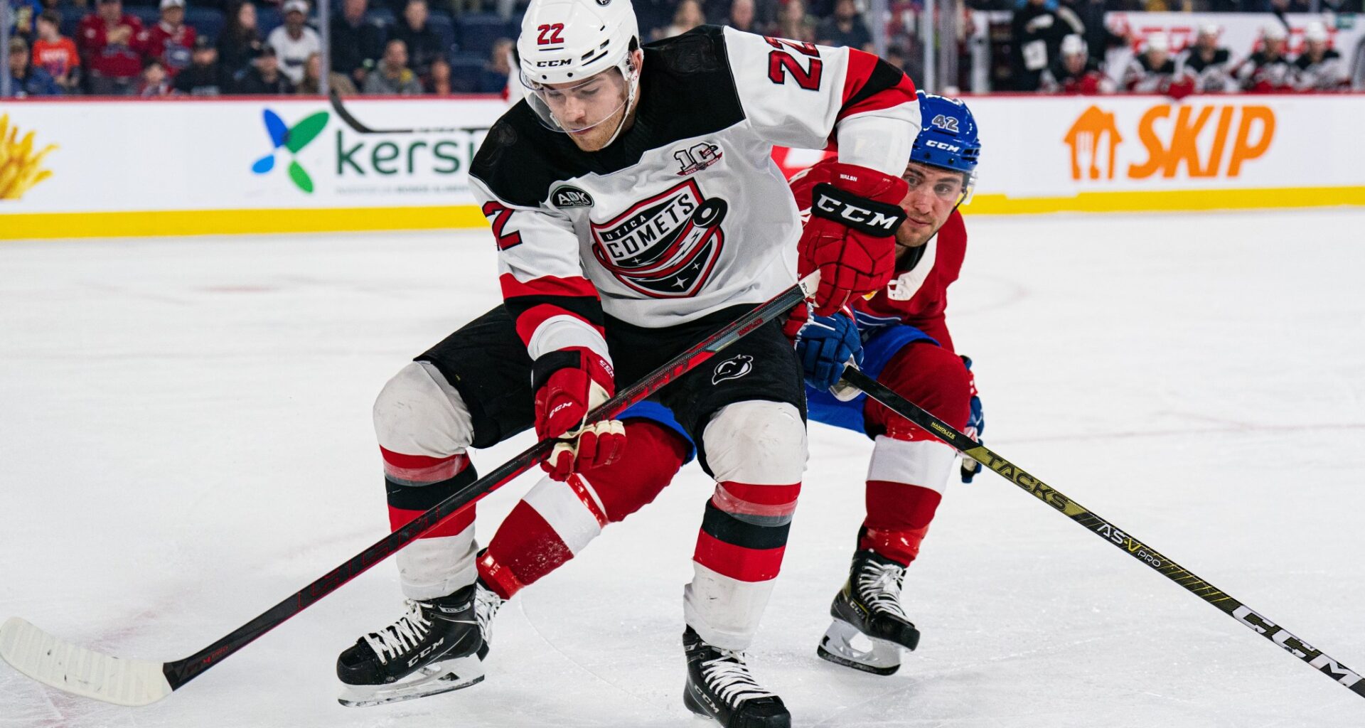 Reilly Walsh signed by Montreal to a one-year contract