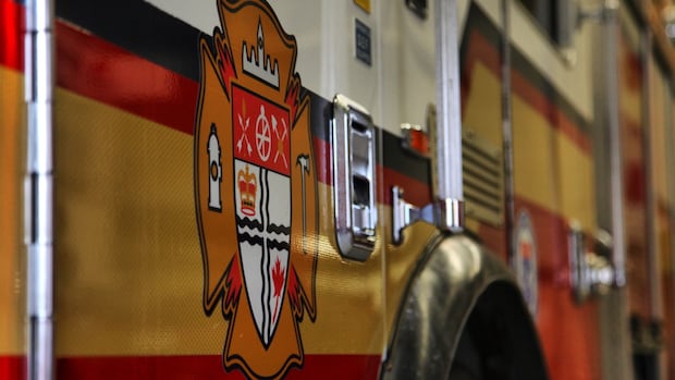 East Ottawa fire scorches home, injures 2