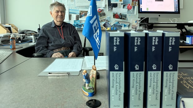 From mainframe computers to AI: Beloved University of Calgary computer science professor Jon Rokne retires