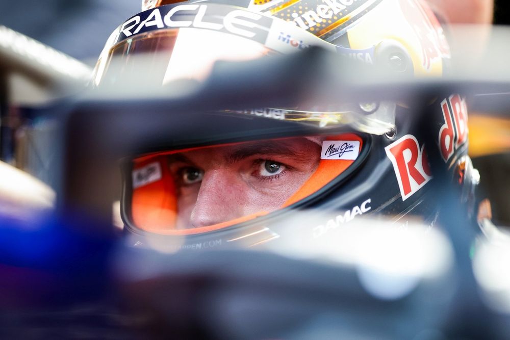 Will Verstappen stay at Red Bull and return to glory?
