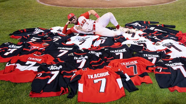Dozens trade in Brady Tkachuk sweaters at Ottawa Titans game