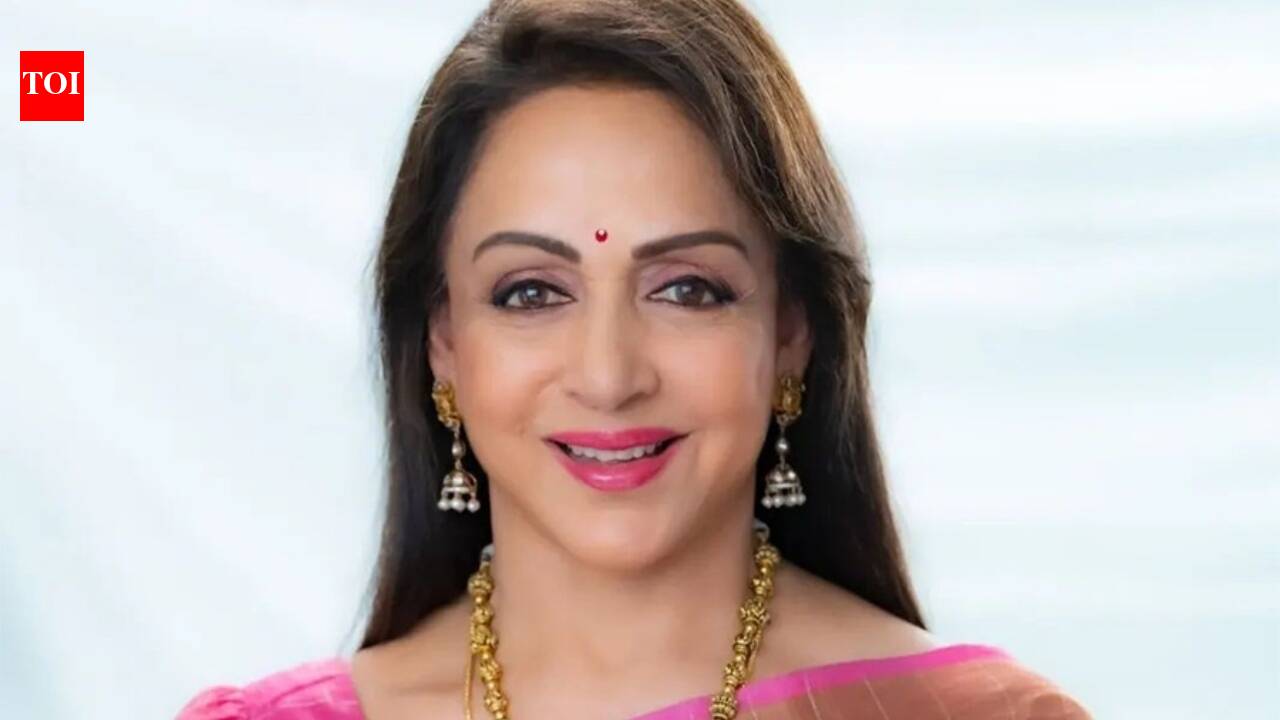 Hema Malini celebrates 60 years in cinema; recalls Dharmendra's golden words: 'Just keep doing everything, Don't stop' |
