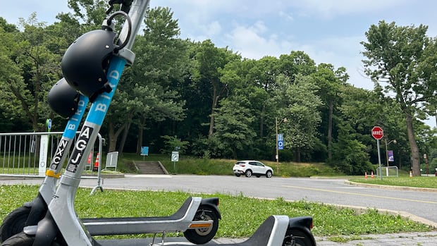 Quebec is extending its e-scooter pilot project. Doctors warn the rules leave children at risk