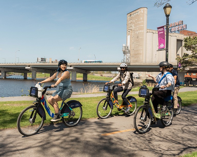 Concordia alumni artists bring colour and creativity to Montreal’s BIXI bike network | News