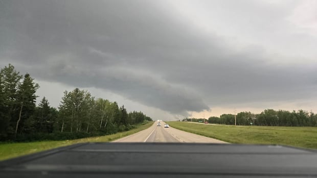 Environment Canada lifts tornado warning for parts of central Alberta