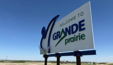 3.8-magnitude earthquake in northwestern Alberta Thursday startled some residents