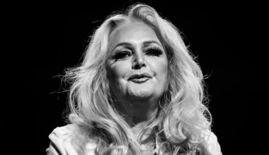 Bonnie Tyler Dominates iTunes Following Her Passing