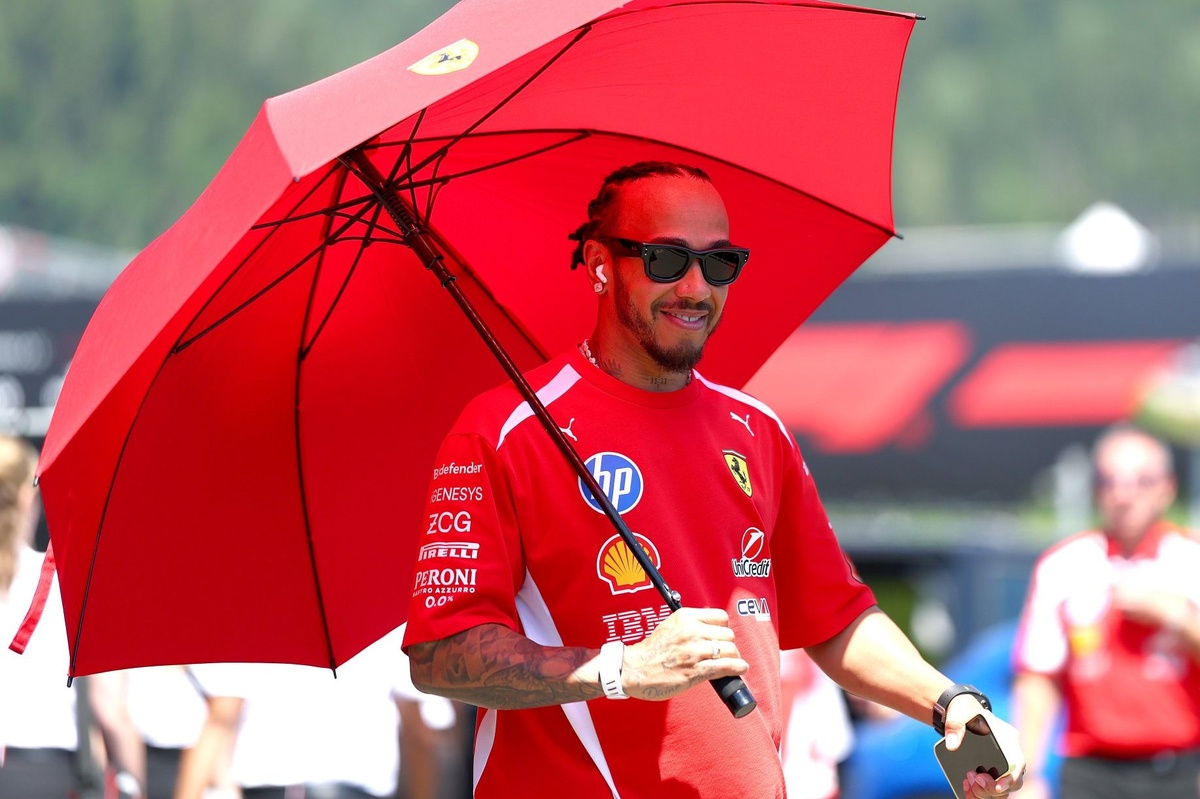 Lewis Hamilton calls for less software reliance in F1 as he highlights "real frustration"