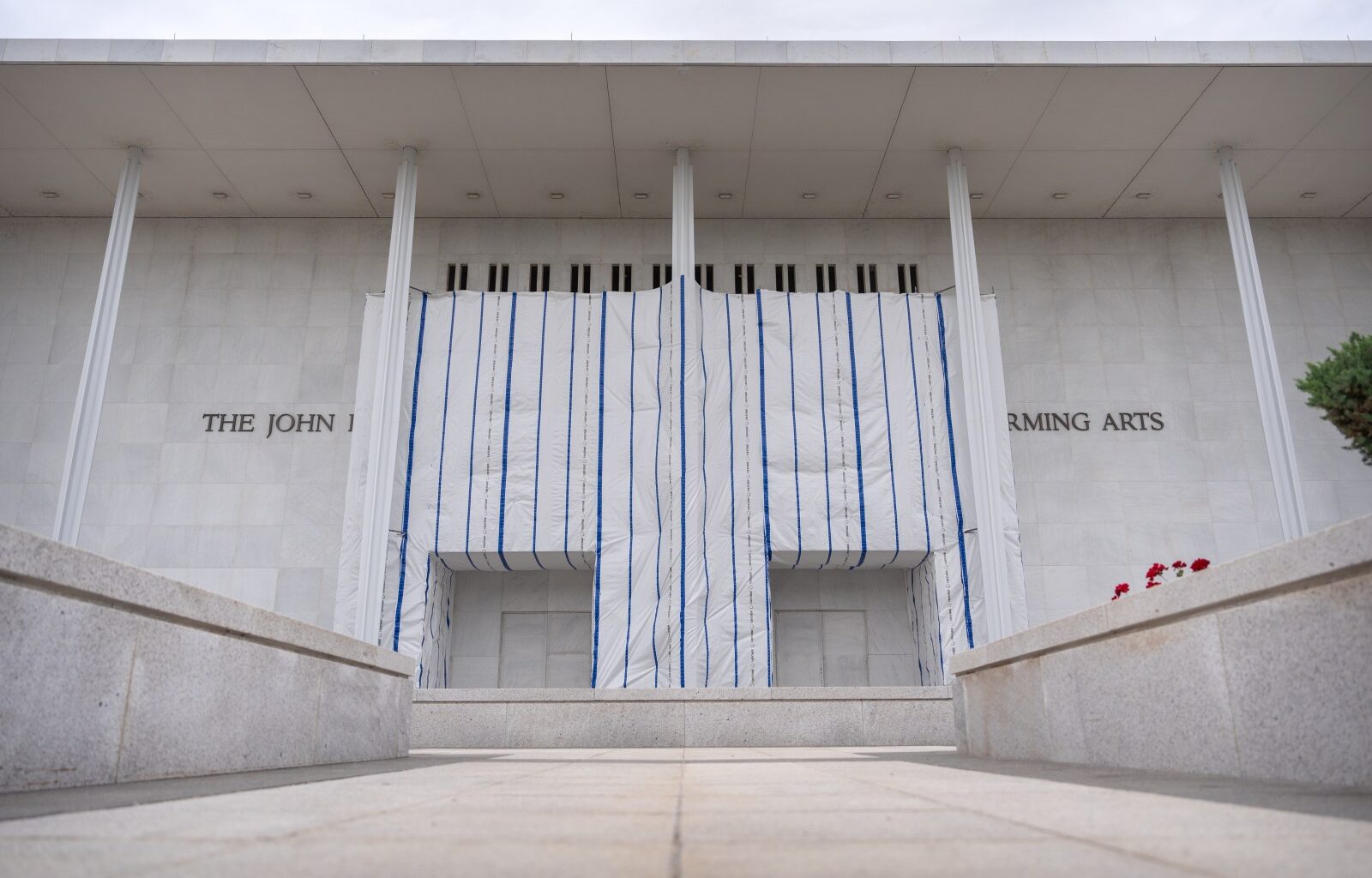 Democrat announces whistleblower allegations of construction problems at Kennedy Center – Winnipeg Free Press