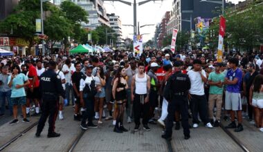 2 people dead, multiple injured after shooting at Toronto street festival