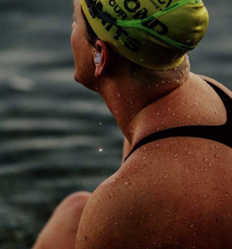 Vancouver swimmer ends Okanagan Lake attempt after 30 kilometres