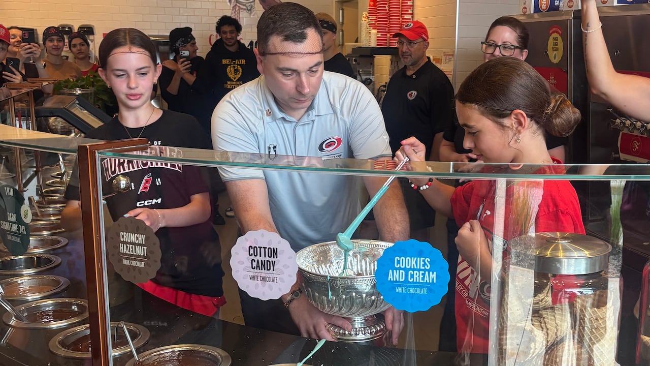 Paul Schonfelder lives in Ottawa during the offseason. He wanted to spend his day with the cup in the community with his family.