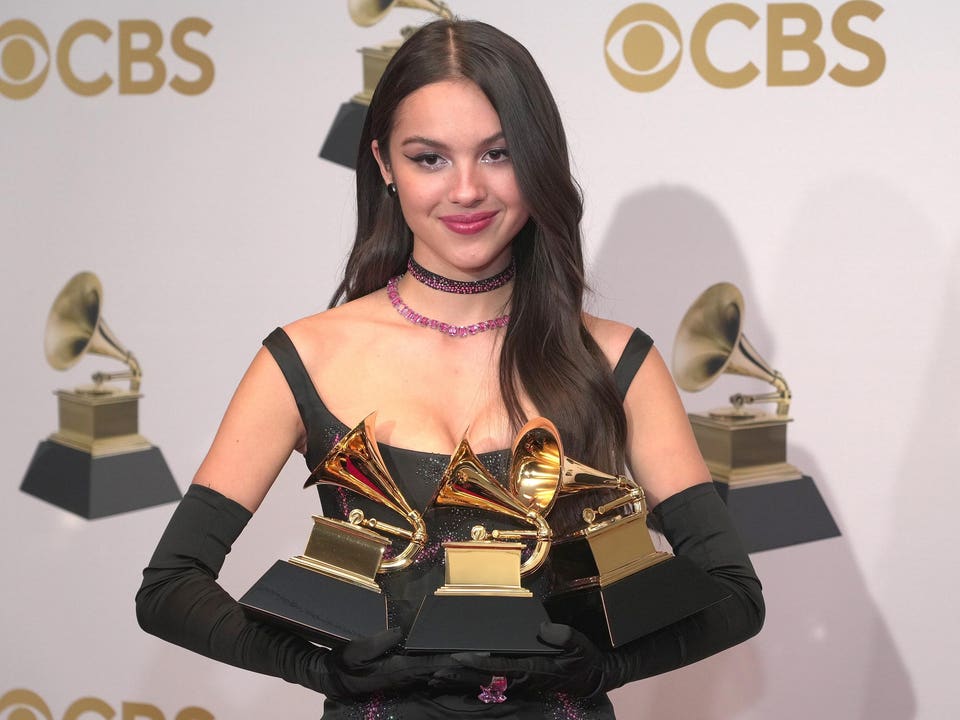 64th Annual GRAMMY Awards - Winners Photo Room