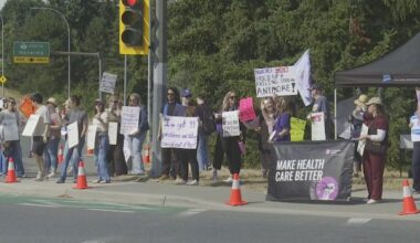 Striking B.C. nurses take picket lines to Vancouver Island