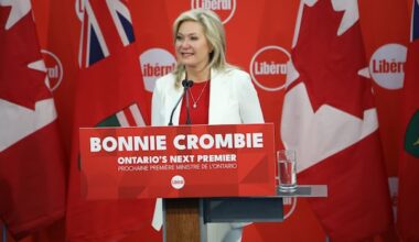Bonnie Crombie announces intention to run for mayor of Mississauga