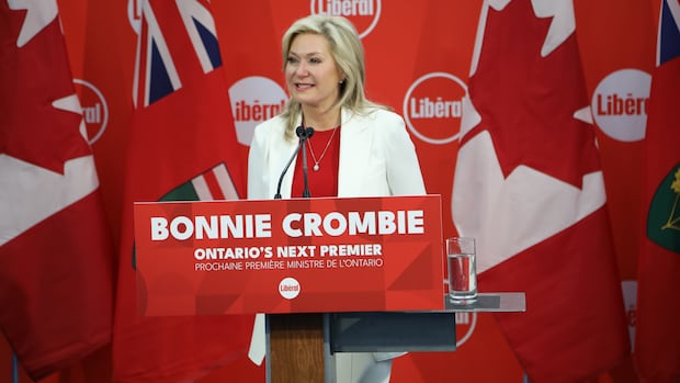 Bonnie Crombie announces intention to run for mayor of Mississauga