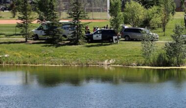 Child drowns in southeast Calgary pond