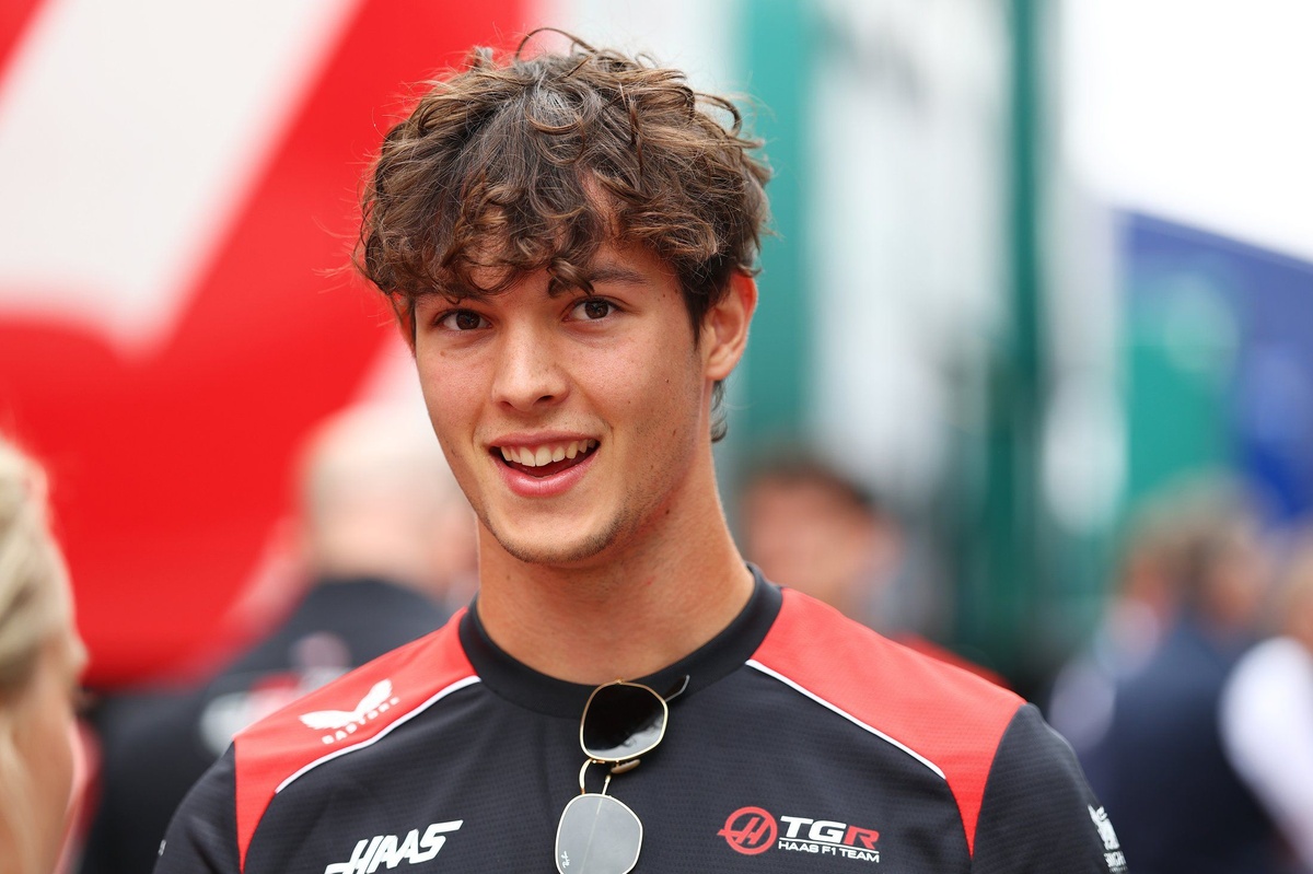 Ollie Bearman hailed as "class act" after emotional Ayrton Senna Lotus drive