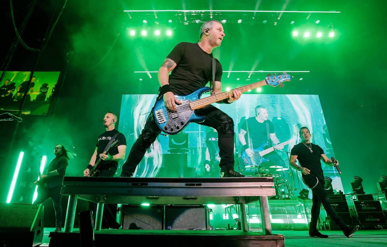 Riding a wave of ’90s nostalgia – Winnipeg Free Press