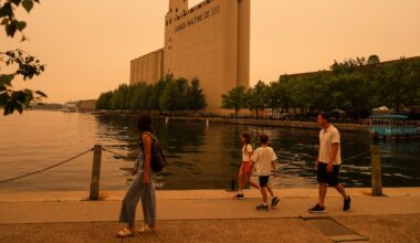 This is what Toronto looks like as wildfire smoke envelops the city – CP24
