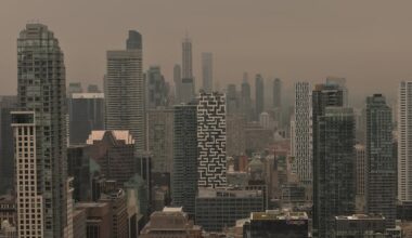 How Toronto's wildfire smoke and air quality are impacting the city's most vulnerable