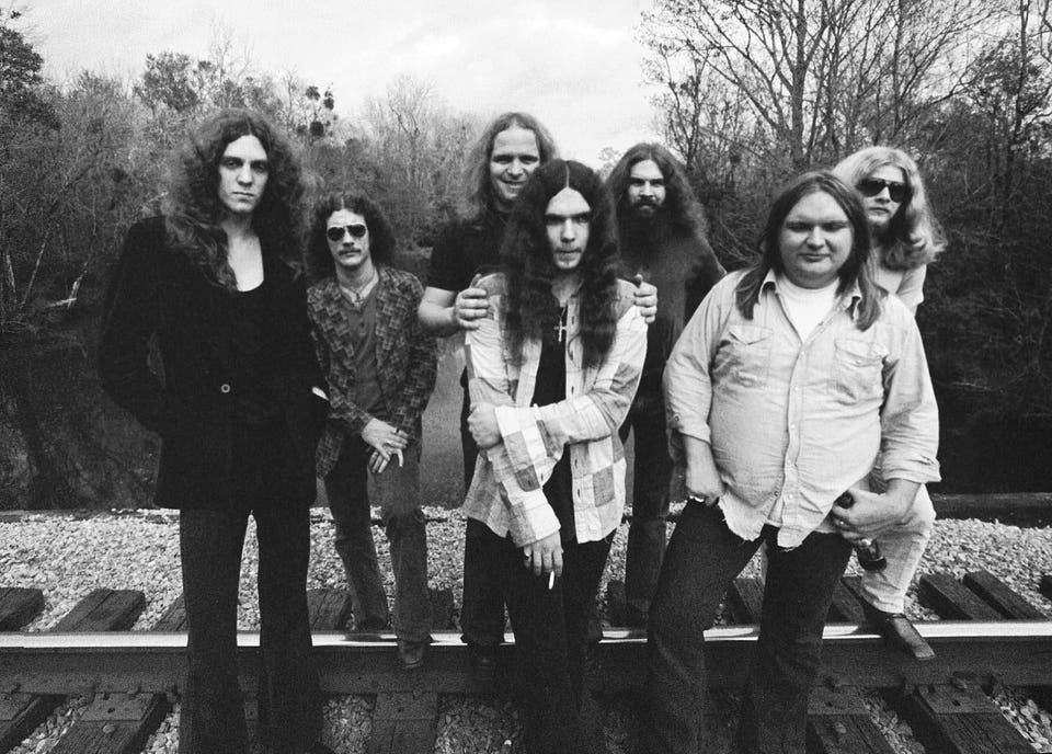 Photo of Ed KING and Artimus PYLE and Gary ROSSINGTON and LYNYRD SKYNYRD and Billy POWELL and Allen COLLINS and Ronnie VAN ZANT and Leon WILKESON