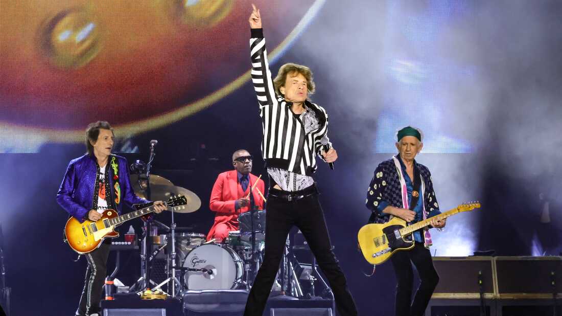 Whatever fans may have about their enduring authenticity or relevance, the physical energy The Rolling Stones display throughout Foreign Tongues, the group's 25th album, astounds.