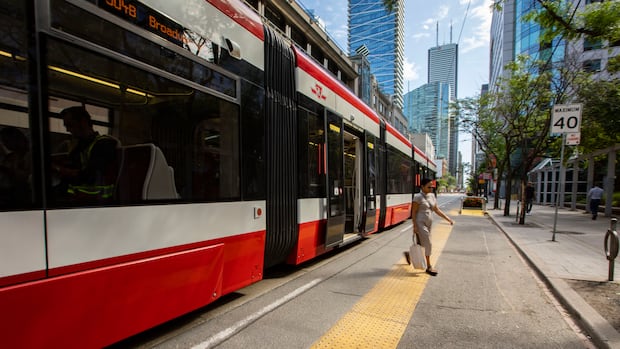 TTC launching pilot project to catch drivers who illegally pass open streetcar doors