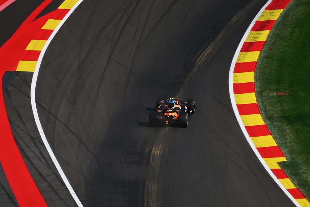 Norris was losing ground to Antonelli through Eau Rouge and Raidillon