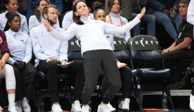 Tempo coach Brondello suspended for comment about Reese