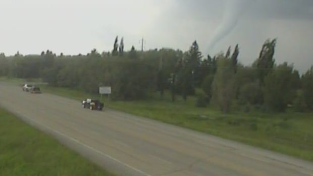 Red tornado warning lifted for central Alberta