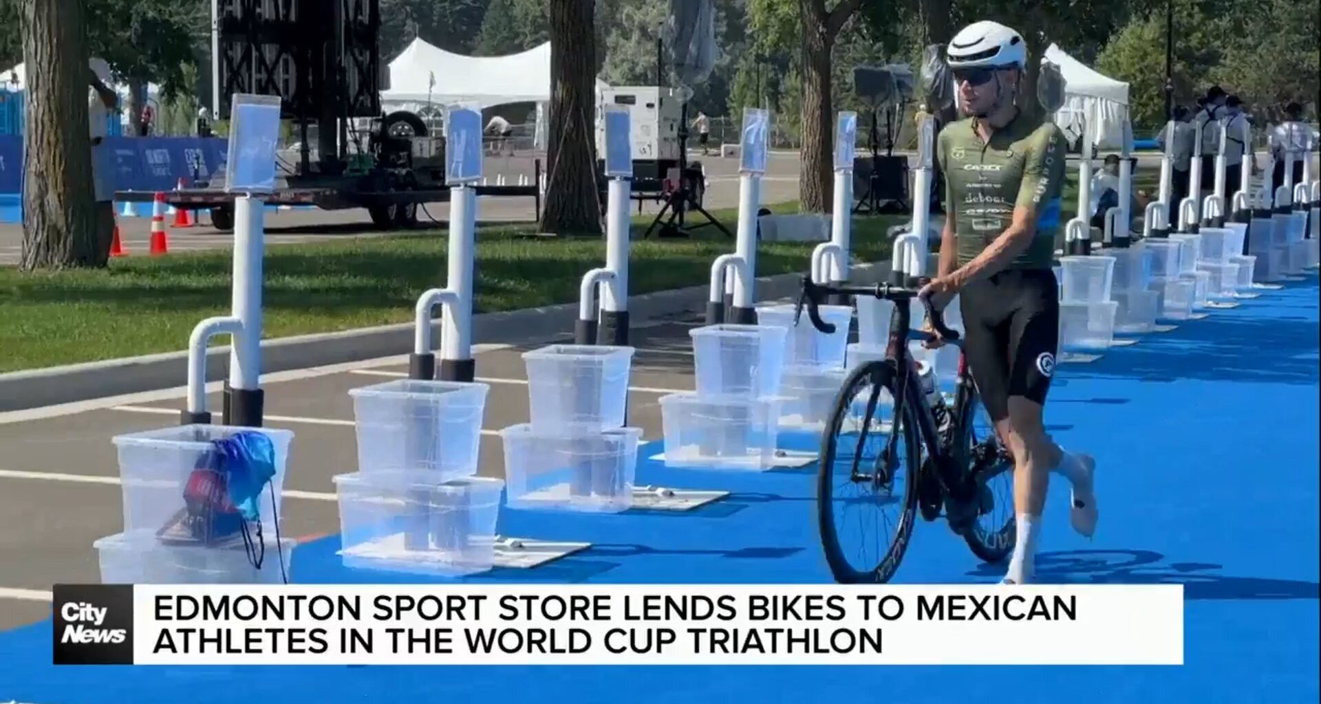 Edmonton sports store lends bikes to Mexican athletes in World Triathlon Cup