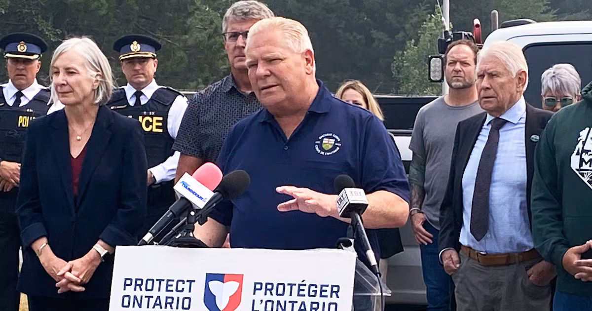 Ontario premier visits Thunder Bay as nearly 200 forest fires burn across province - CTV News