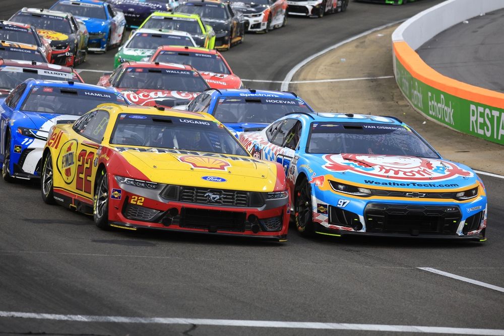 Joey Logano, No. 22 Team Penske Ford; Shane van Gisbergen, No. 97 Trackhouse Racing Chevrolet