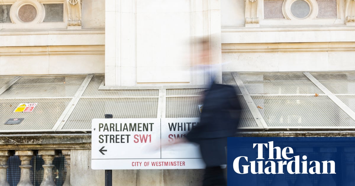 Retired UK civil servants failed by pension outsourcing, government says | Civil service