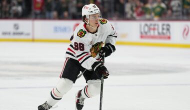 Blackhawks' Bedard says Carlsson contract didn't factor into negotiations