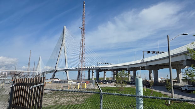 How does the new Gordie Howe bridge deal compare to the original one?