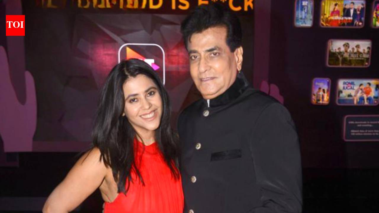 'The land chooses you': Jeetendra reveals how daughter Ekta Kapoor's first home purchase changed his journey from Bollywood to real estate | Hindi Movie News