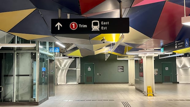 No, you can't ride the O-Train to Trim Road just yet — even if all the signs are there