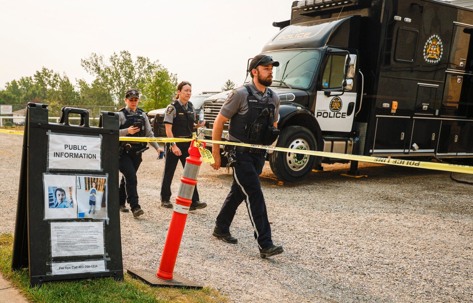 Volunteers turn out by the hundreds as search continues for missing Calgary boy – Winnipeg Free Press
