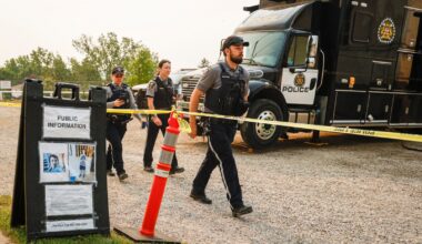 Volunteers turn out by the hundreds as search continues for missing Calgary boy – Winnipeg Free Press