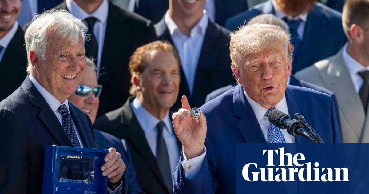 Trump hosts champion Dodgers at White House as some players stay away | Los Angeles Dodgers