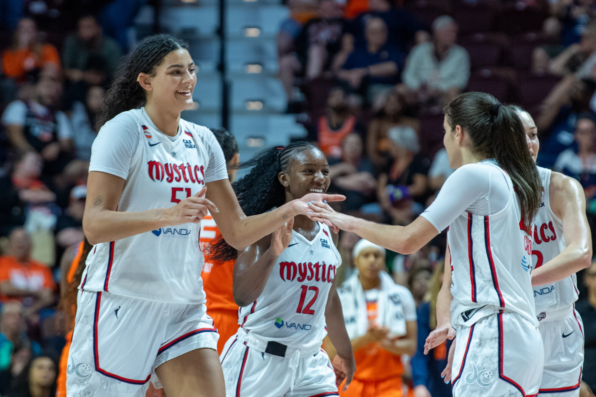 Lauren Betts Mystics AP - 26169655043560