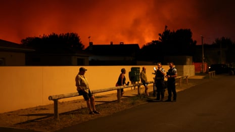 Thousands evacuated in south of France as wildfire rages across pine forest – video