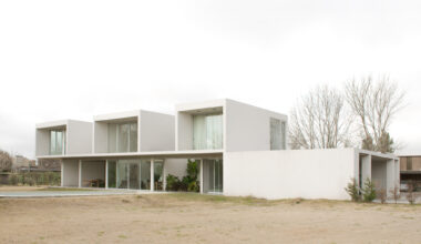 O House / YES! Architects