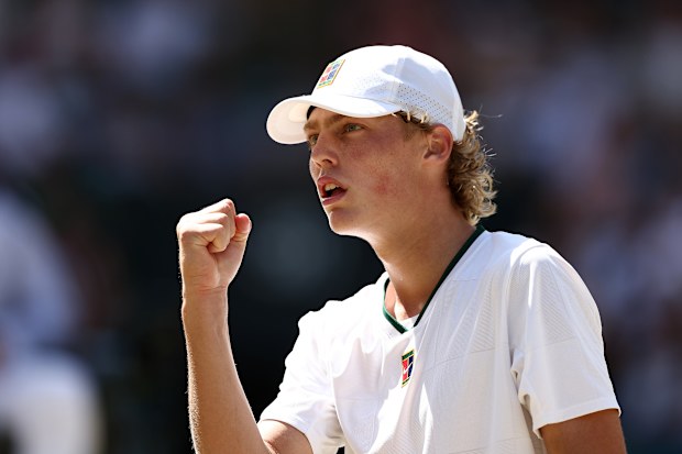 17-year-old Cruz Hewitt has played his last junior tournament. 